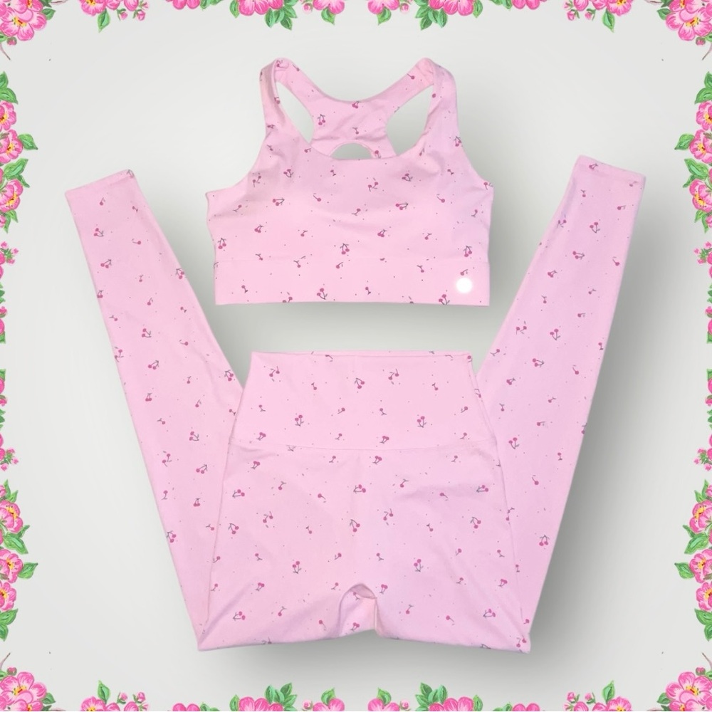 Astoria Small Cherry Blossom Floral Activewear Set Brand New